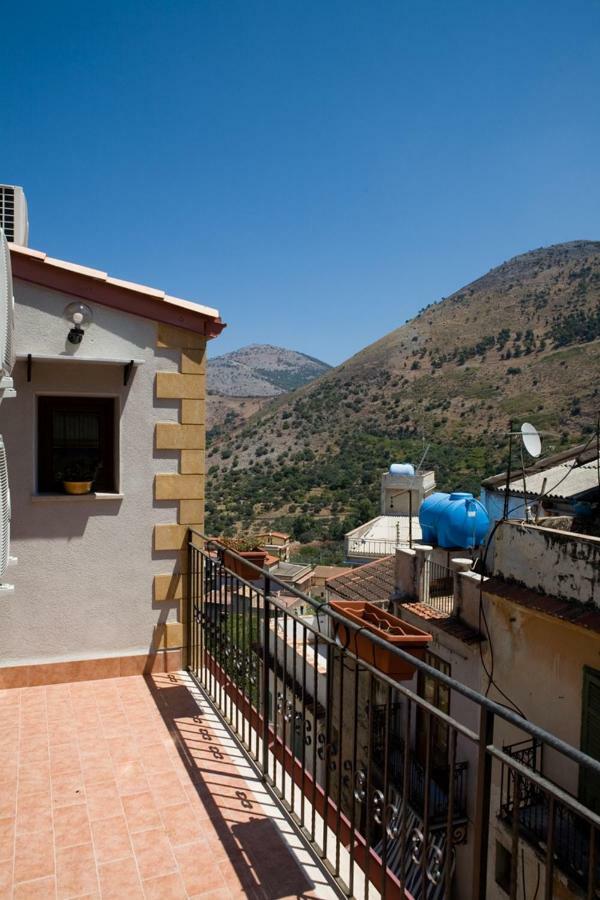 Casa Cipriano Large Beautiful Apt 120 M2 And Small Adorable Studio Monolocale 23 M2 Apartment Torretta  Exterior photo